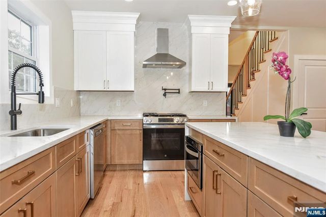 311 Harrison Avenue, Hasbrouck Heights, NJ 07604