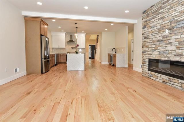 311 Harrison Avenue, Hasbrouck Heights, NJ 07604