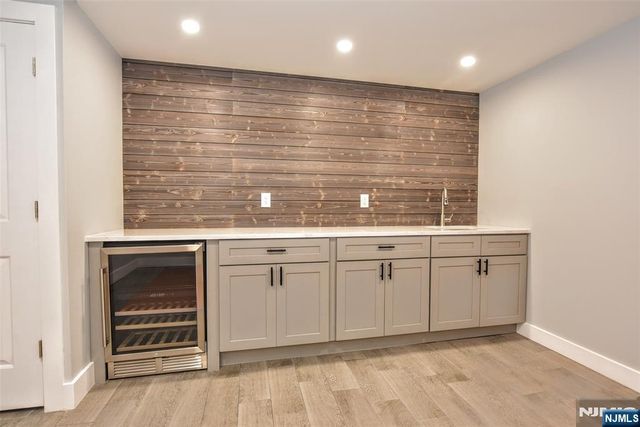 311 Harrison Avenue, Hasbrouck Heights, NJ 07604