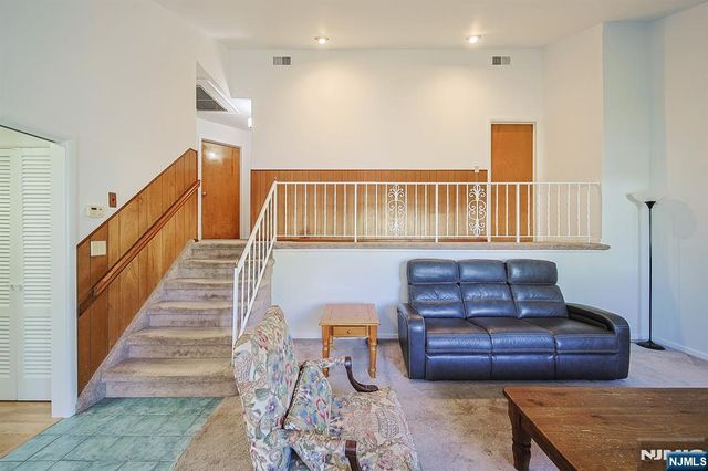 560 Boulevard, New Milford, NJ 07646