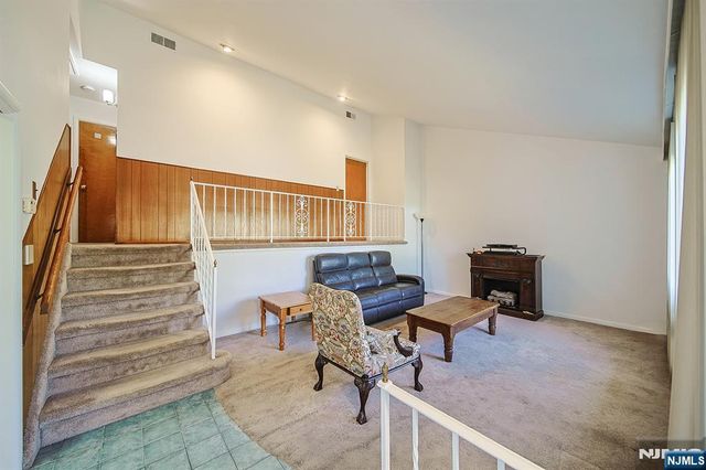 560 Boulevard, New Milford, NJ 07646