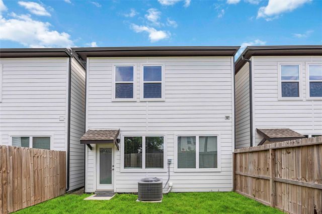1411 Bigelow Street, Houston, TX 77009