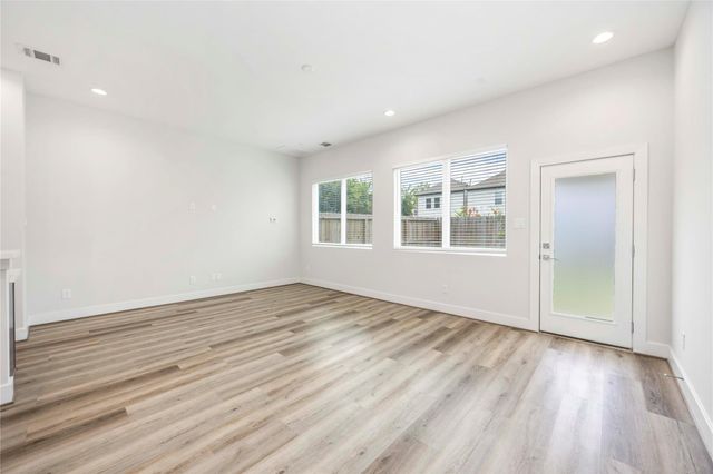 1411 Bigelow Street, Houston, TX 77009