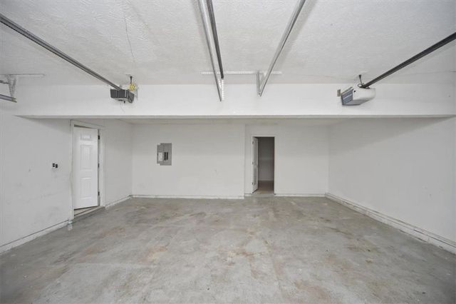 6052 Arbor Links Road, Lithonia, GA 30058