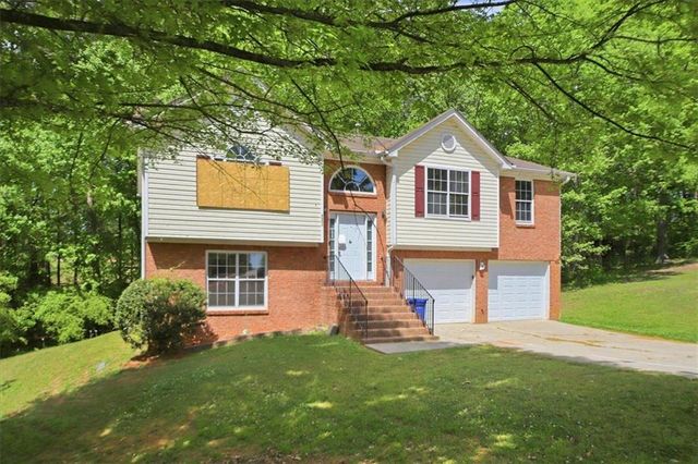 6052 Arbor Links Road, Lithonia, GA 30058