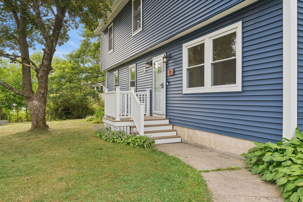 19 Hamlin Road, Falmouth, ME 04105 — photo 3