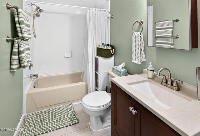 24 Forge Court, Jackson, NJ 08527