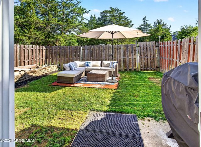 24 Forge Court, Jackson, NJ 08527