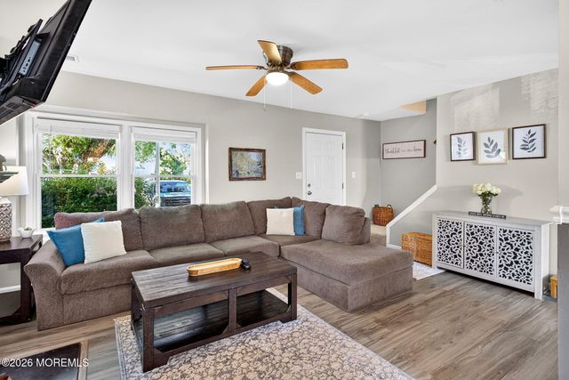 24 Forge Court, Jackson, NJ 08527