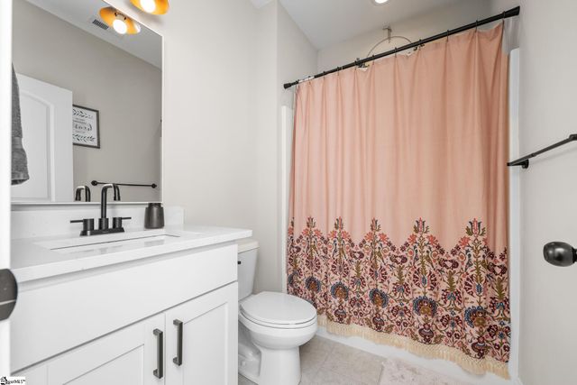 1984 Friendship Church Road, Gray Court, SC 29645