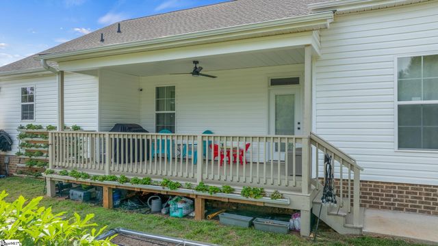 1984 Friendship Church Road, Gray Court, SC 29645