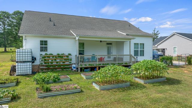 1984 Friendship Church Road, Gray Court, SC 29645