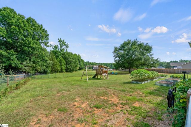 1984 Friendship Church Road, Gray Court, SC 29645