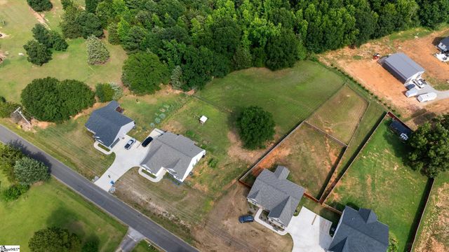 1984 Friendship Church Road, Gray Court, SC 29645