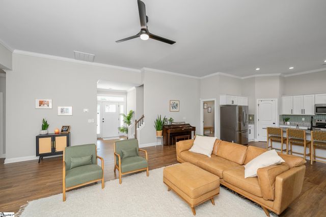 1984 Friendship Church Road, Gray Court, SC 29645