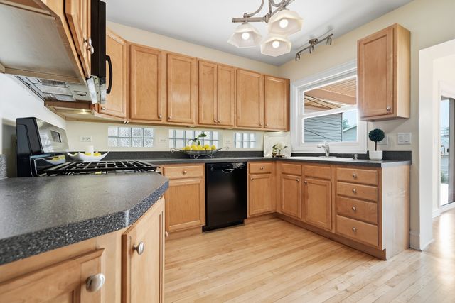 4128 N Ottawa Avenue, Norridge, IL 60706