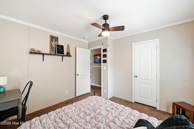 176 Zonnie Lane, Hampstead, NC 28443