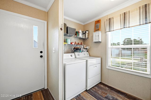 176 Zonnie Lane, Hampstead, NC 28443