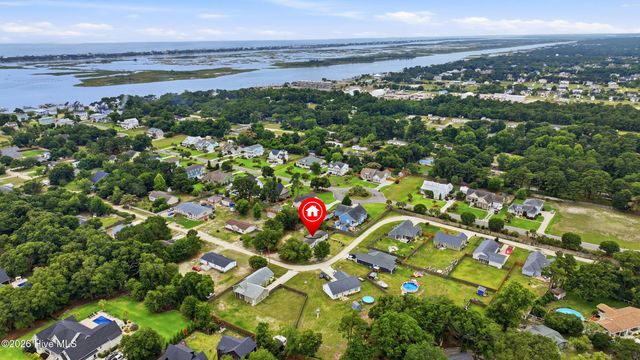 176 Zonnie Lane, Hampstead, NC 28443