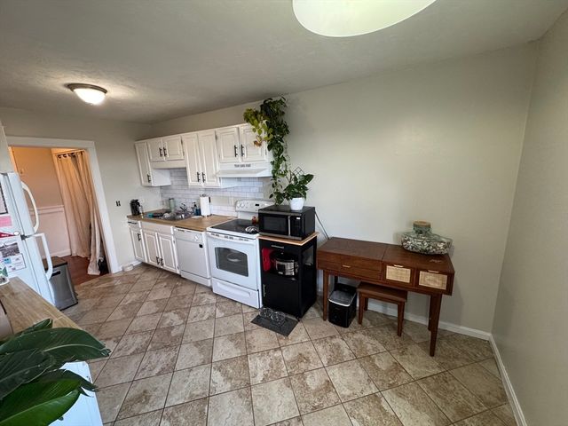 21 Middlesex Ave 303, Worcester, MA 01604