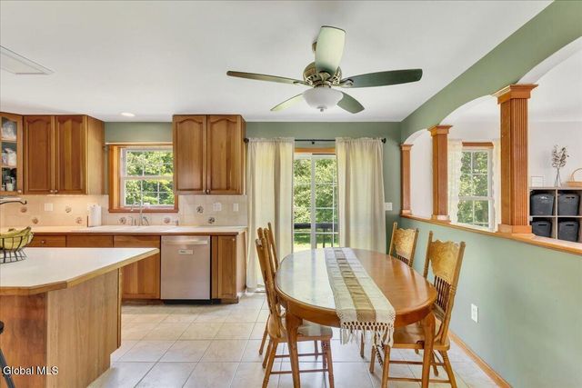 1033 Old Schaghticoke Road, Schaghticoke, NY 12154