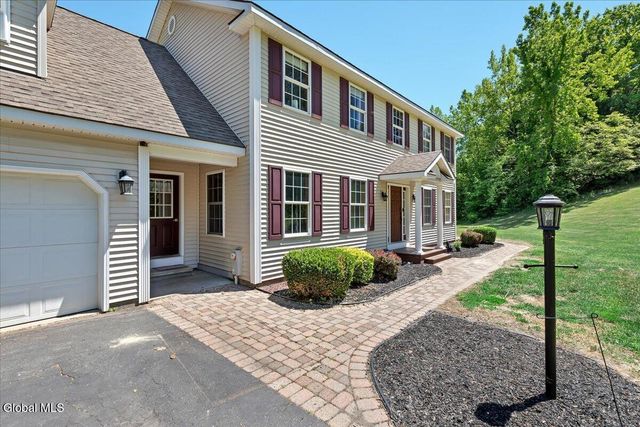 1033 Old Schaghticoke Road, Schaghticoke, NY 12154
