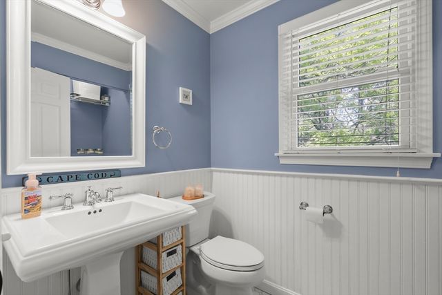 312 Setucket Rd, Dennis, MA 02638