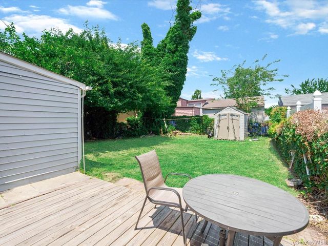 375 W Valley Stream Blvd., Valley Stream, NY 11580