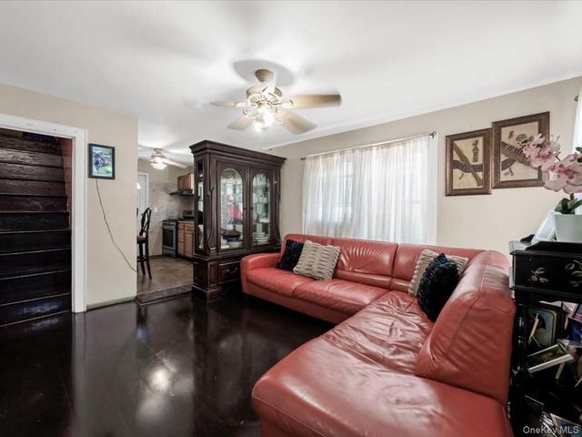 375 W Valley Stream Blvd., Valley Stream, NY 11580