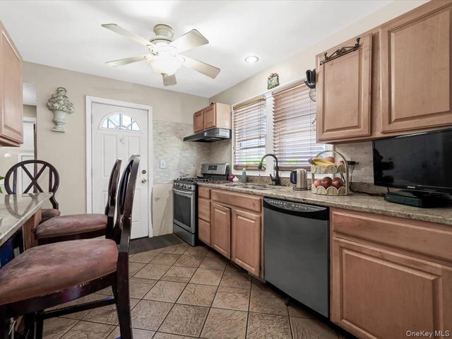 375 W Valley Stream Blvd., Valley Stream, NY 11580