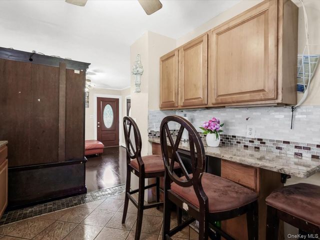 375 W Valley Stream Blvd., Valley Stream, NY 11580