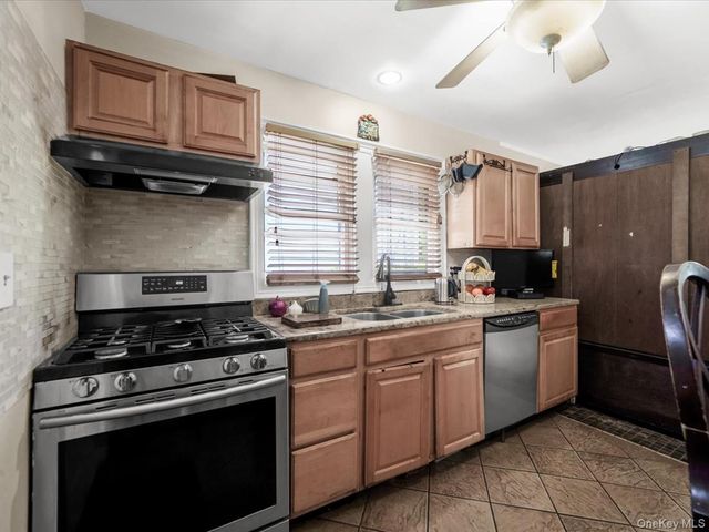375 W Valley Stream Blvd., Valley Stream, NY 11580