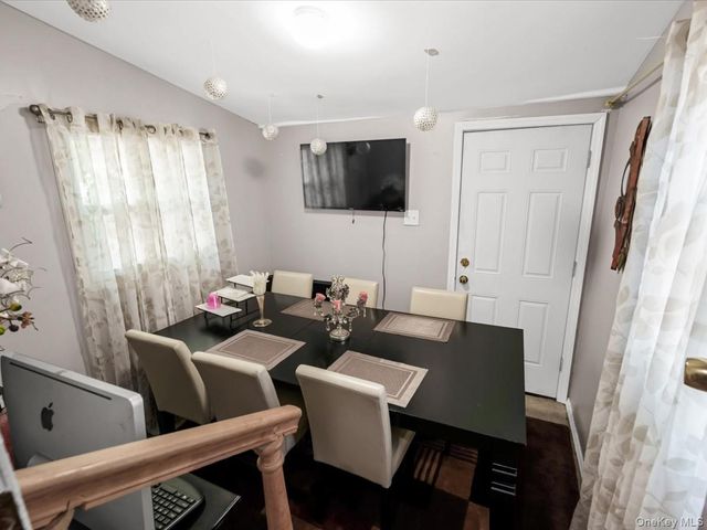 375 W Valley Stream Blvd., Valley Stream, NY 11580