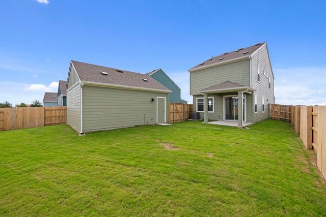 110 Wesley Miller LN, Taylor, TX 76574