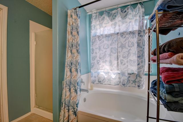 6236 Wildflower Pass NE, Rio Rancho, NM 87144