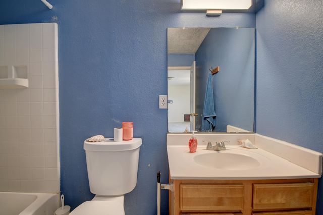 6236 Wildflower Pass NE, Rio Rancho, NM 87144