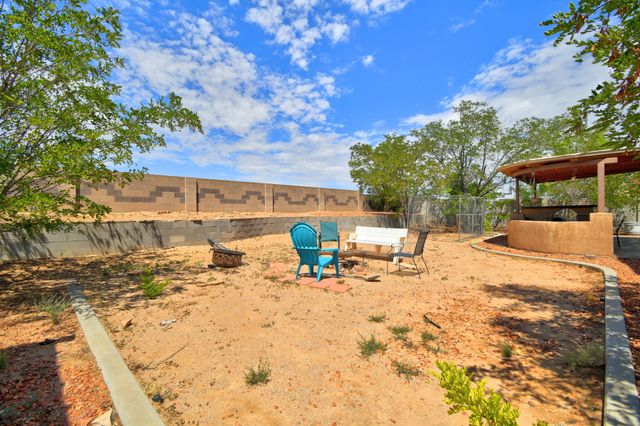 6236 Wildflower Pass NE, Rio Rancho, NM 87144