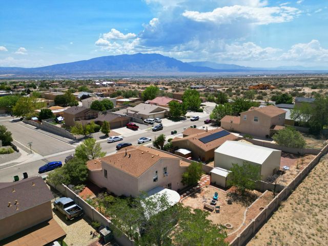 6236 Wildflower Pass NE, Rio Rancho, NM 87144