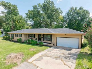 2713 Tanglewood Dr, Tyler, TX 75701