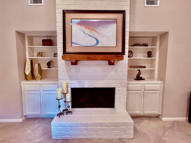 13 Maywind Court, The Woodlands, TX 77381