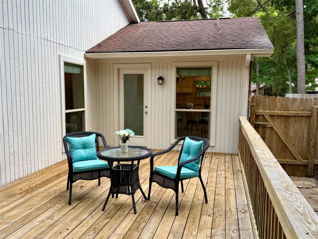 13 Maywind Court, The Woodlands, TX 77381