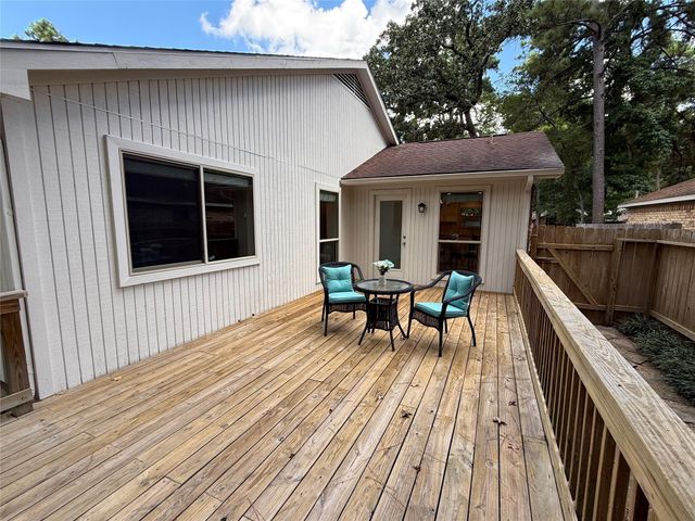 13 Maywind Court, The Woodlands, TX 77381
