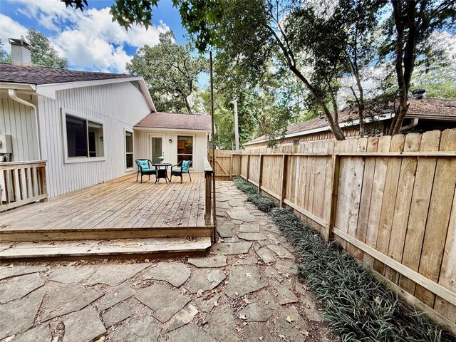 13 Maywind Court, The Woodlands, TX 77381