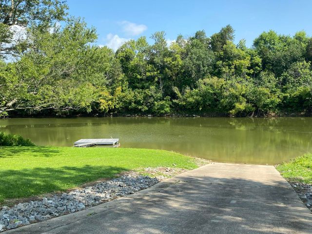 90 Meadow Point Drive, Lancaster, KY 40444