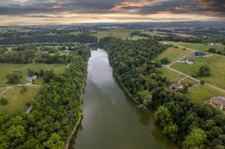 90 Meadow Point Drive, Lancaster, KY 40444