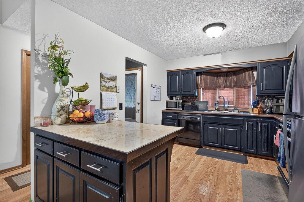 9547 Irving Avenue N, Brooklyn Park, MN 55444 — photo 3