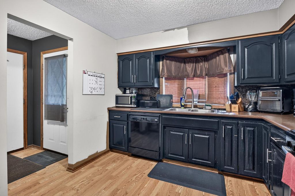 9547 Irving Avenue N, Brooklyn Park, MN 55444 — photo 4