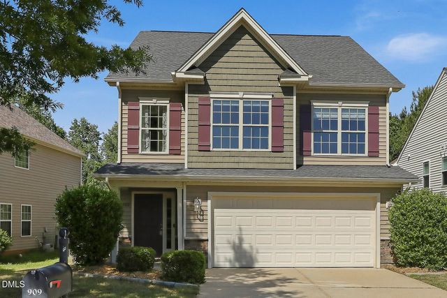 909 Steelhorse Drive, Fuquay Varina, NC 27526