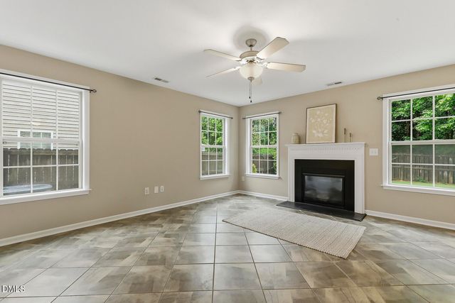 909 Steelhorse Drive, Fuquay Varina, NC 27526