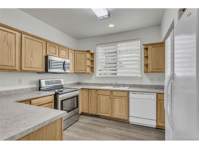 16901 E Warren Place Pl A, Aurora, CO 80013